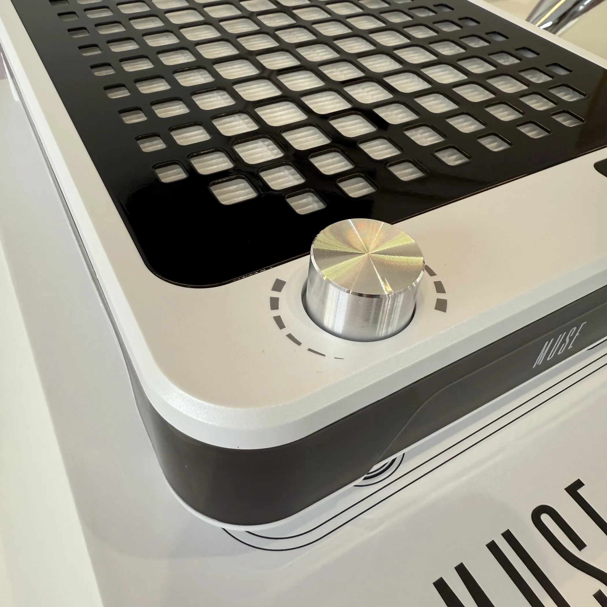 The MUSE Cordless Rechargeable HEPA Filter Dust Collector